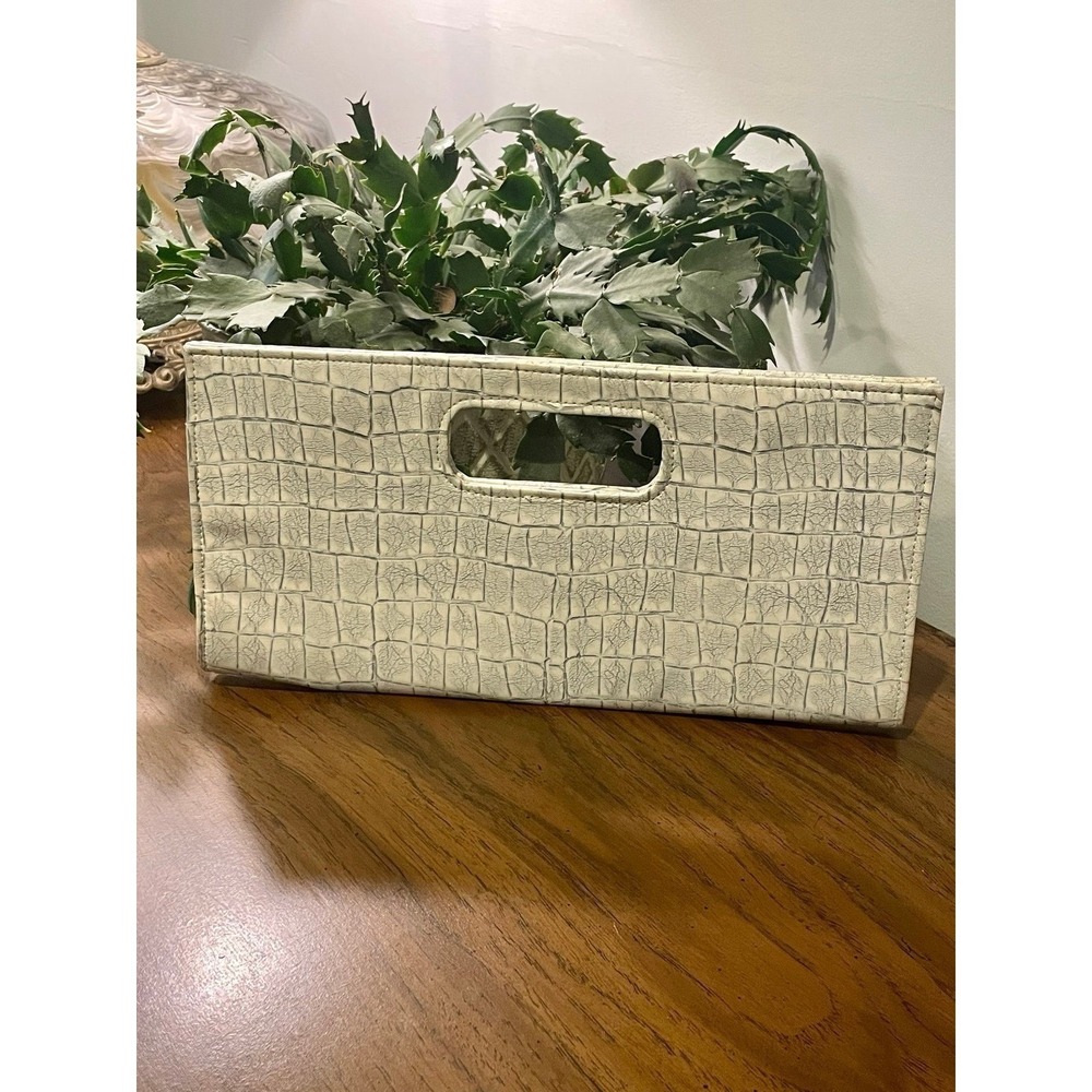 Giannini Clutch Purse Cream Gray Faux Croc Finish Y2K Luxe Statement‎ Bag